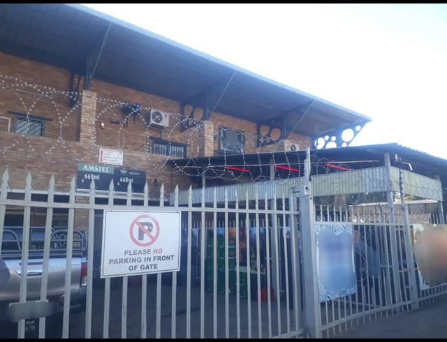 1,400M² BUSINESS FOR SALE IN RUSTENBURG CENTRAL
